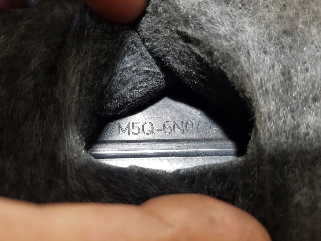 фото №8, Ford 2.0 tdci захист кришка na двигуна верхній volvo s40 c30 c70 v50