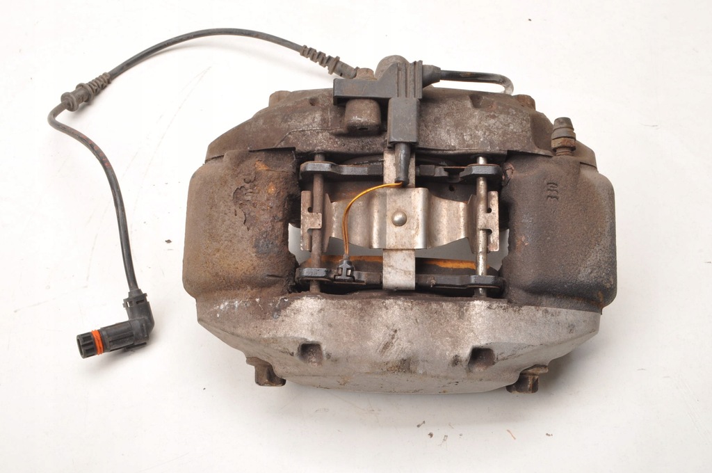 фото №1, Mercedes r171 w171 1.8 суппорт тормозной левый перед