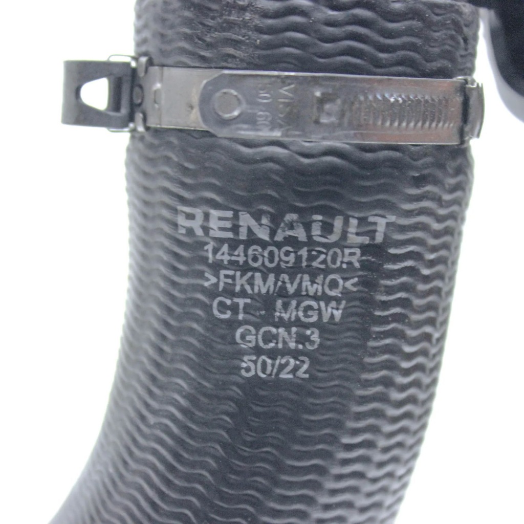 Пабтрубок  интеркулер renault clio v 144609120r Недорого