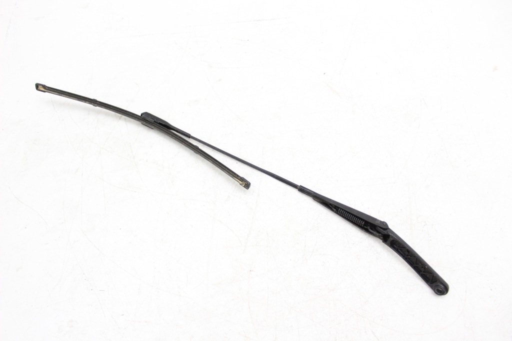 фото №1, Audi a5 8t lift рычаг дворники правое 8k1955408b