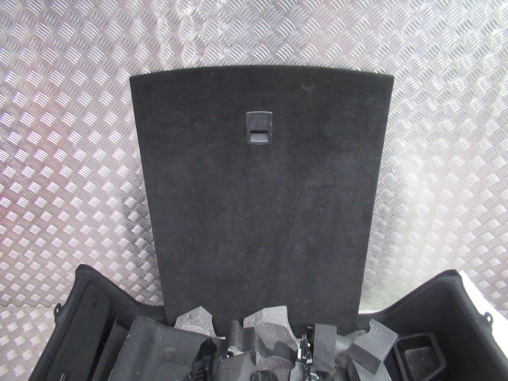 фото №7, Alfa romeo stelvio обивка багажника комплект