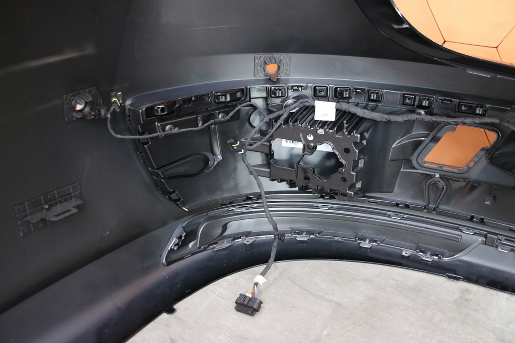 фото №8, Bmw 7 g70 бампер задняя задний 475 black sapphire металлик