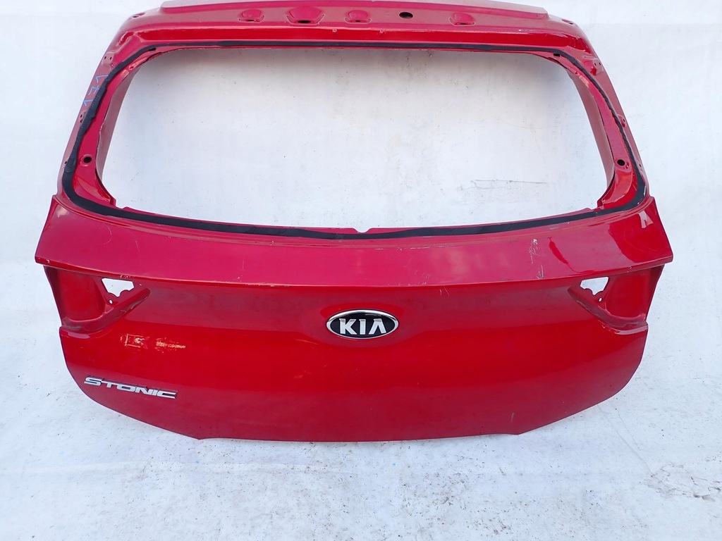 фото №1, Kia stonic 17- крышка багажника задняя задняя
