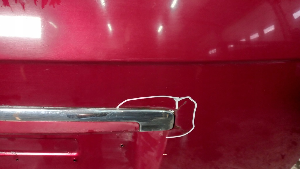 фото №12, Задня кришка багажника kia carnival 2.9td 02r