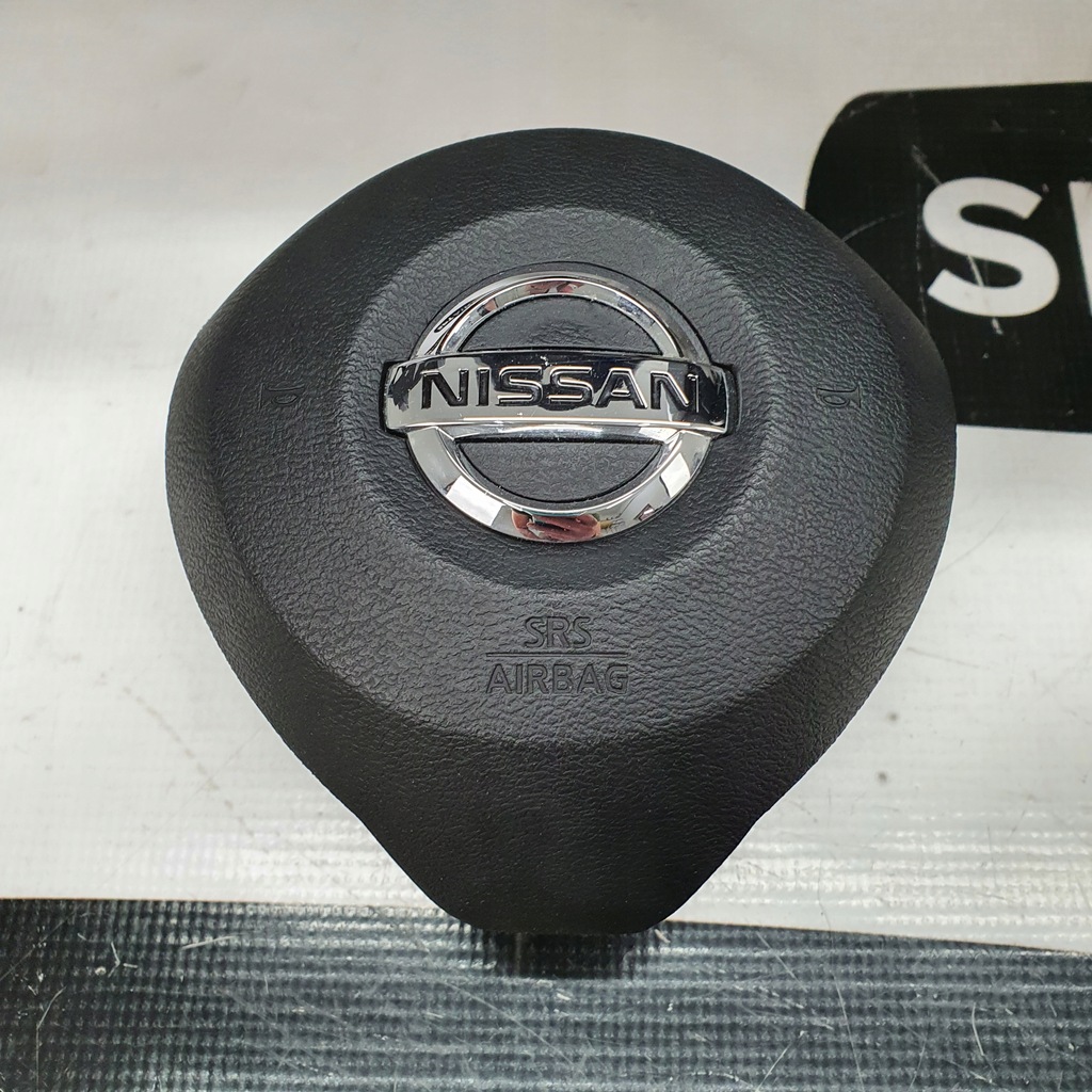 фото №5, Nissan leaf ii 2 приборная панель консоль подушки безопасности ремни подушка безопасности