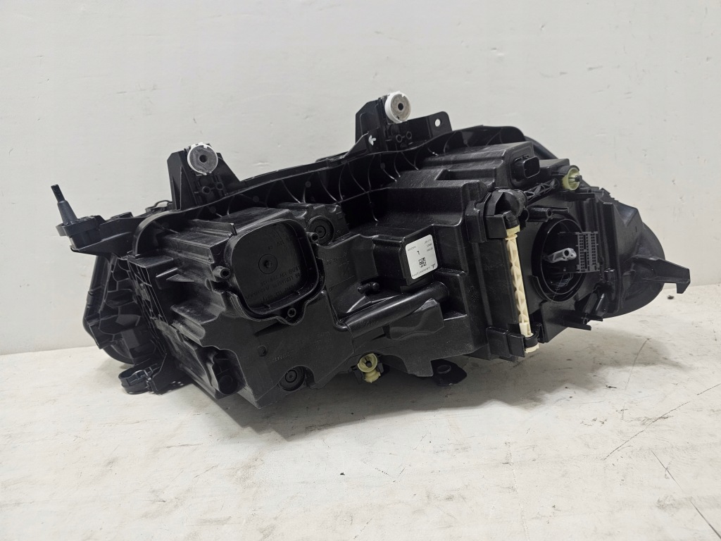 Фара левая перед bmw x5 g05 x6 g06 lci рестайлинг  full led черная черный Цена