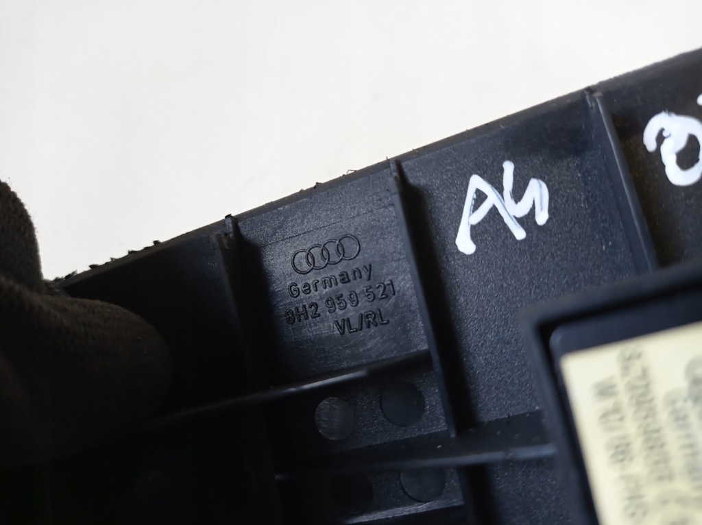 фото №8, Переключатель стекло audi a4 b7 cabrio 8h2959521