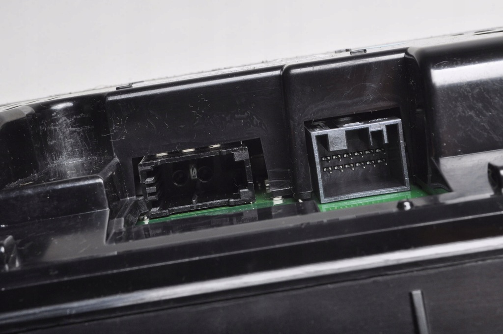 фото №7, Bmw x1 f48 счетчик приборы 5a24598 anglik