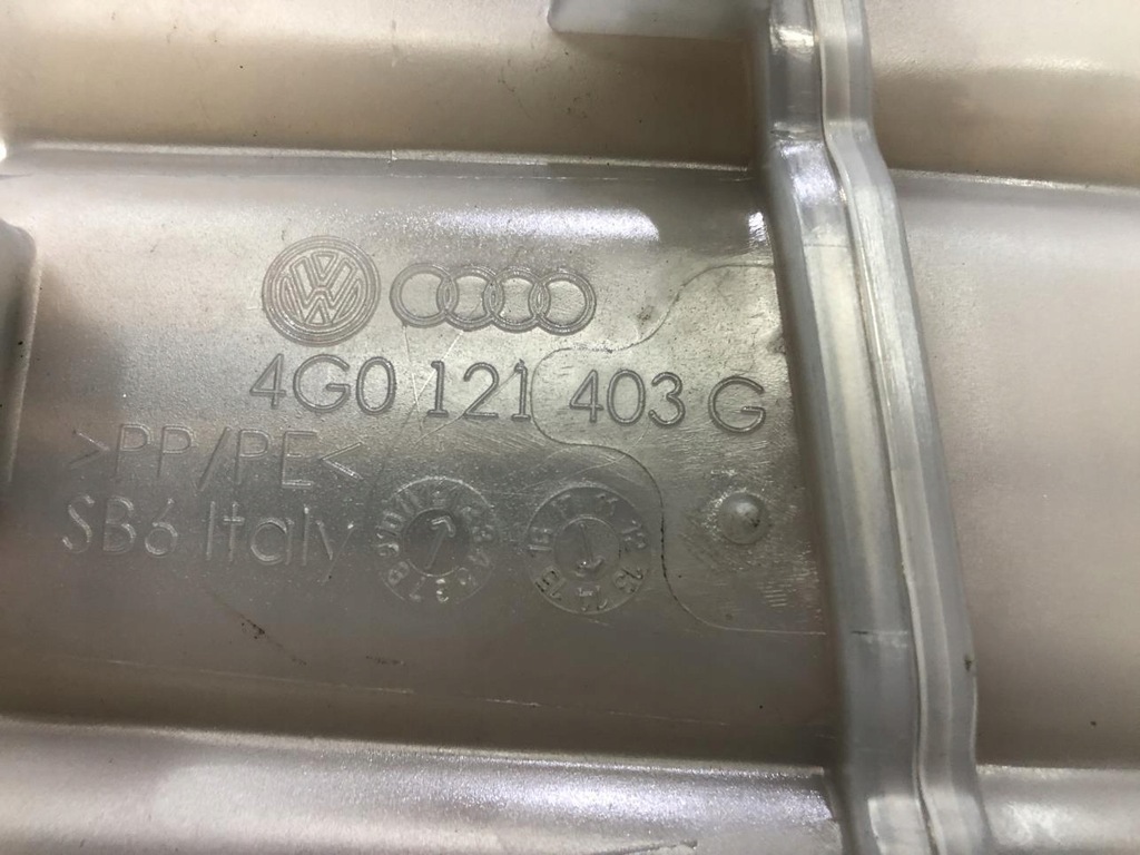 фото №8, Бачок расширительный 4g0121403g audi a6 c7