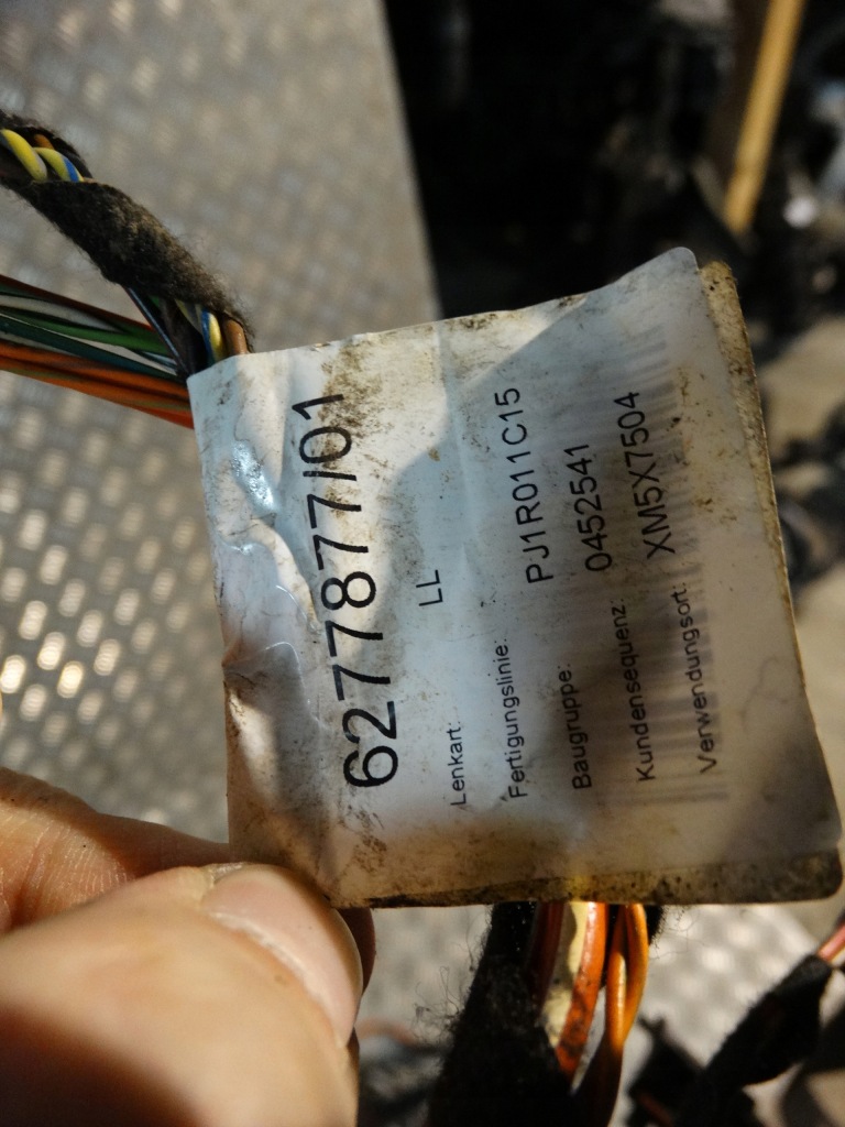 фото №4, Idealna електропроводка консолі porsche macan 1