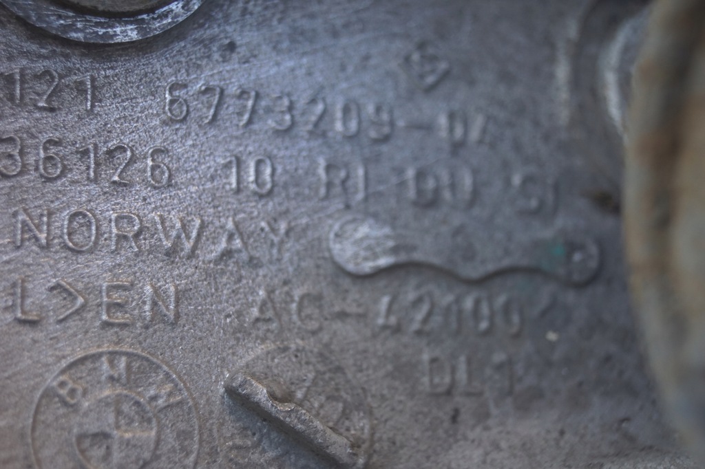 фото №11, Bmw e92 3.0b поворотний кулак лівий перед амортизатор