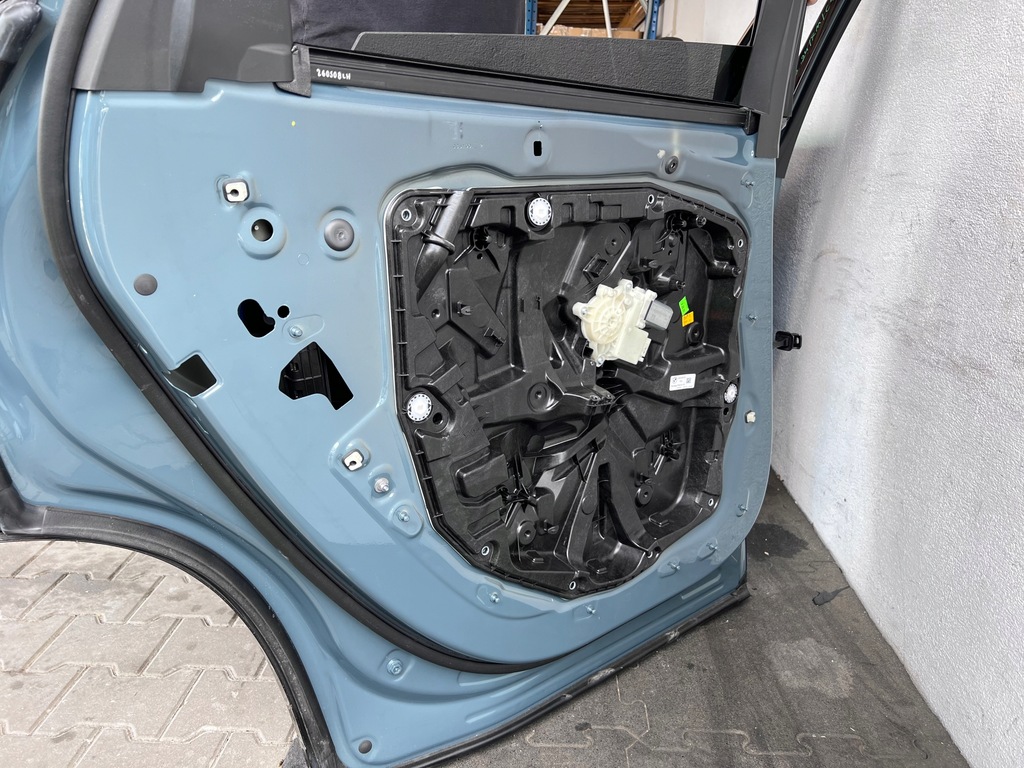 фото №9, Двері лівий перед задня bmw xm g09 колір c5y