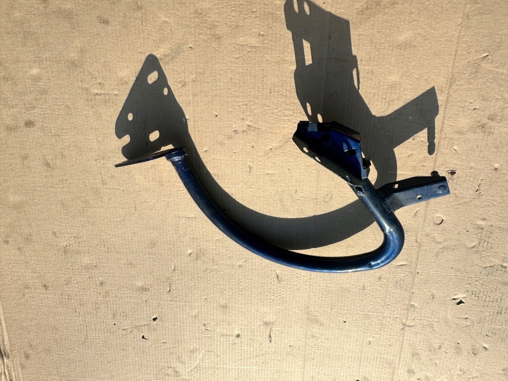 фото №1, Петля крышки audi a4 b8 lift sedan....