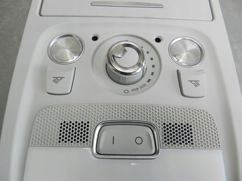 фото №9, Audi a5 8t лампа кабины 8t0947135bk