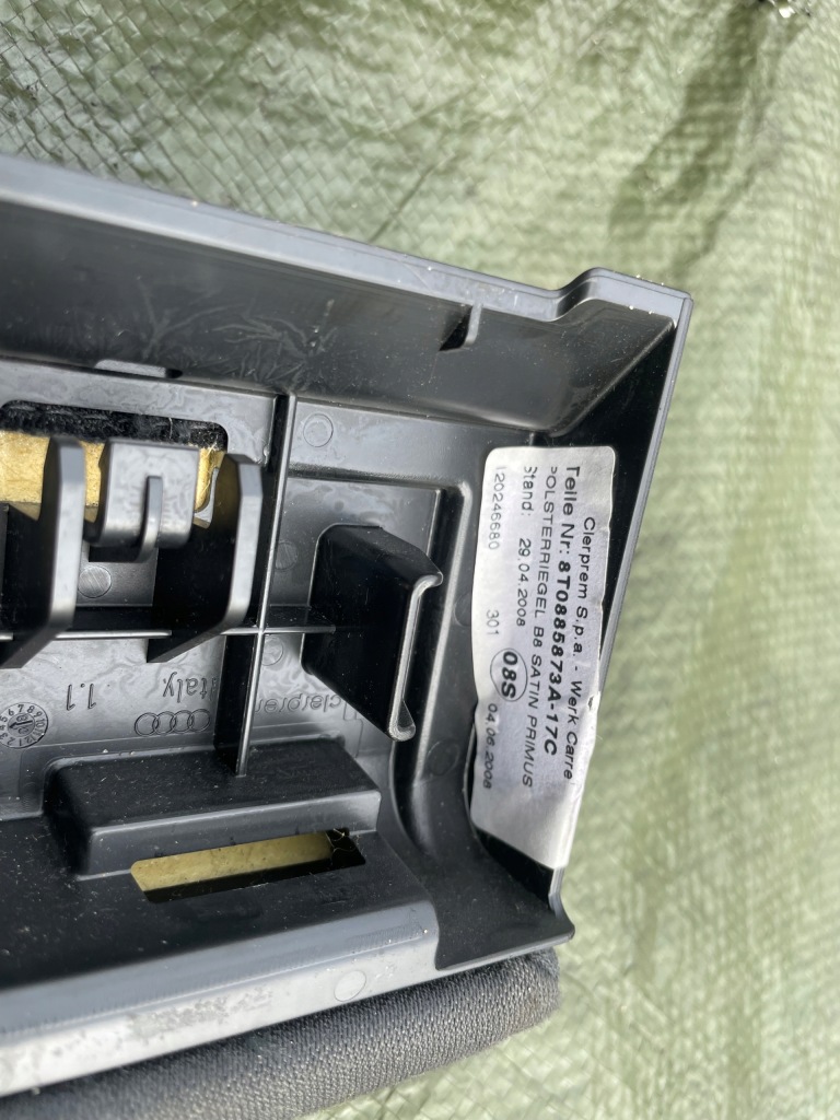 Подлокотник бардачок на лыжи задний  задний подстаканник audi a4 b8 8t0885875af Доставка