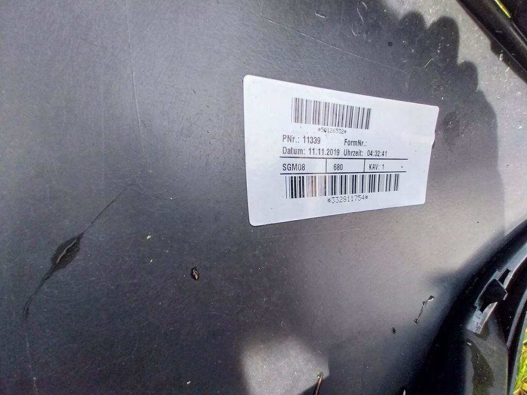 фото №10, Porsche оригинальный номер 95b807834 бампер спойлер накладка macan