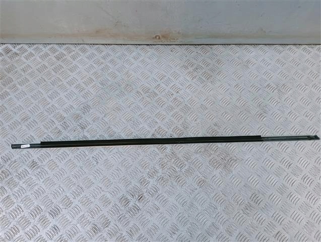 фото №4, Mm opel insignia молдинг уплотнитель 13228107