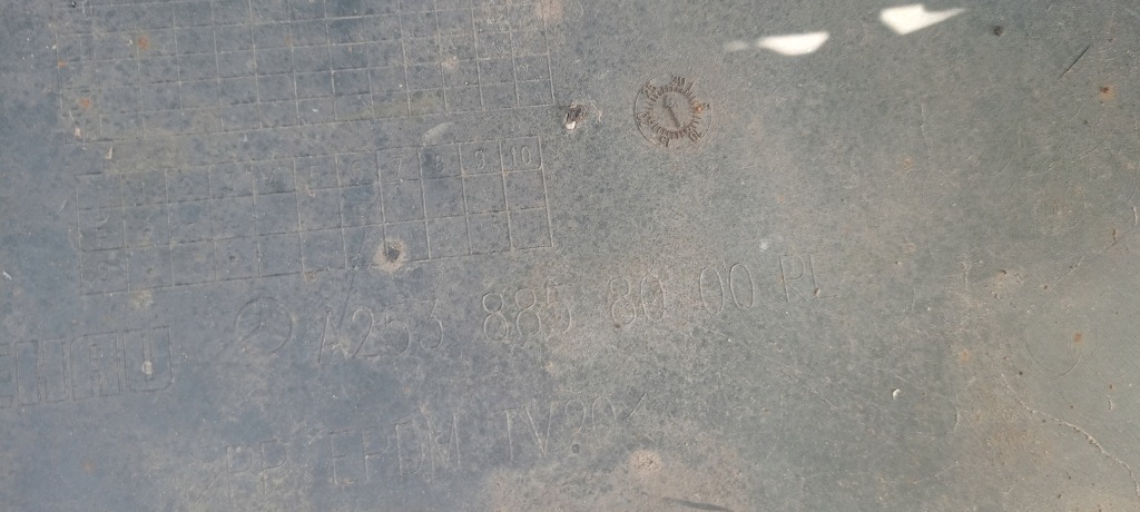 Бампер перед передній mercedes glc 15-19r amg x253 a2538853000 a2538858000 Оригінал