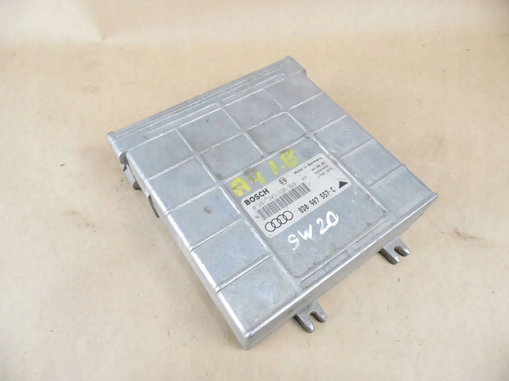 Купити Audi a4 b5 бортовий комп'ютер 8d0907557c