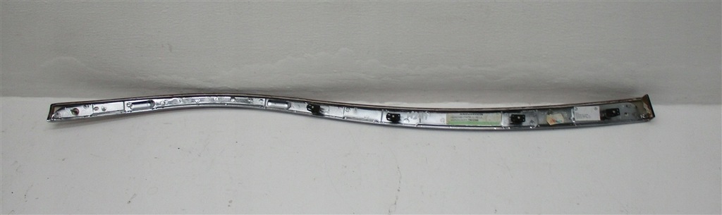 фото №7, Молдинг декоративная панели mercedes-benz оригинальный номер a2116801271