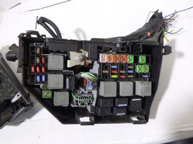 фото №1, Корпус коробка запобіжників opel astra j iv