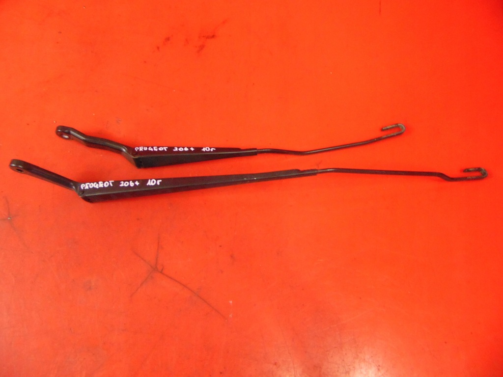 фото №1, Peugeot 206+ plus рычаг дворники p+l перед kpl