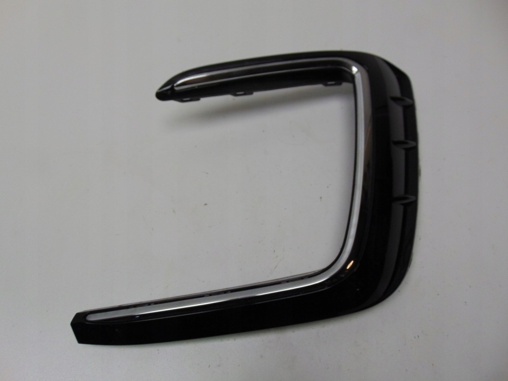 фото №1, Решітка w бампер права перед vw tiguan ii lift r-line 5nn853666g