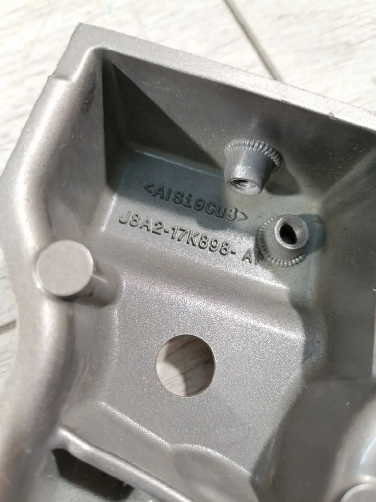 фото №3, Velar кронштейн левый pas перед j8a2-17k898-af