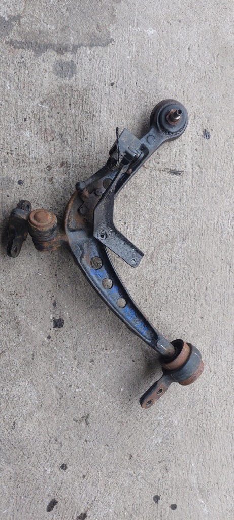 фото №1, Важіль правий перед bmw e46 2.5 4x4 xdrive