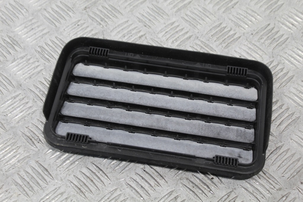 фото №1, Решётка декомпрессионная renault alaskan 76804-43g0d