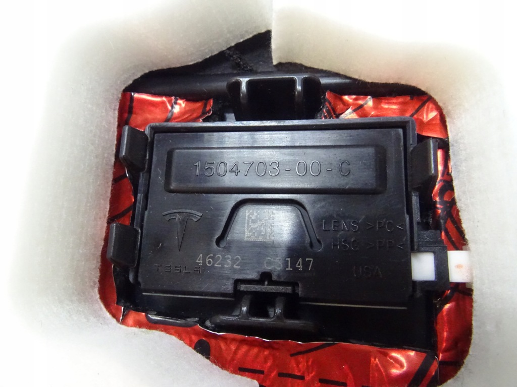 Tesla model y 20- обивка крышки багажника задний  динамики 1536684-00-c llu Цена