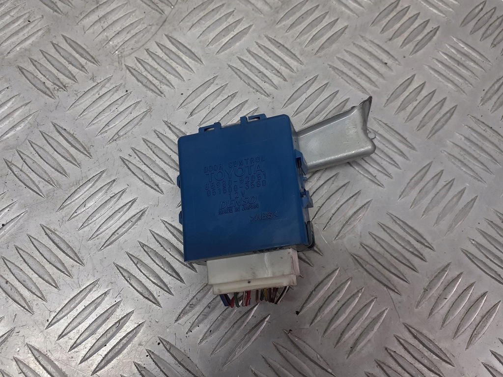 фото №1, Модуль toyota yaris i 051500-3580