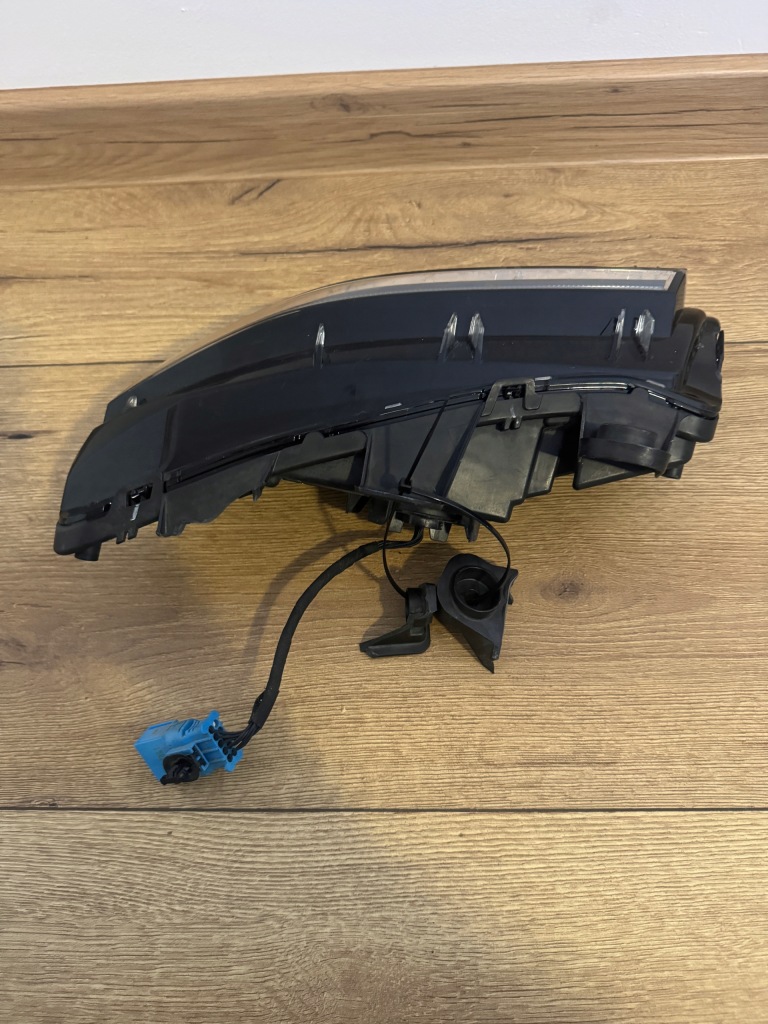 Peugeot 3008 5008 2 рестайлинг  20-24 противотуманная фара led drl правый 9836230980 Киев