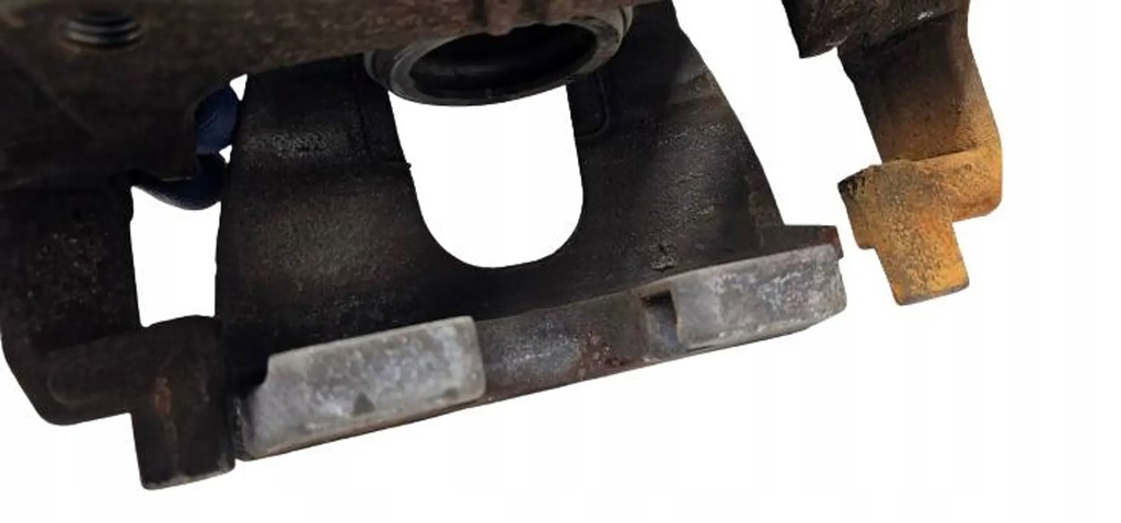 фото №9, Jaguar f-pace суппорт тормозной правый перед a426m