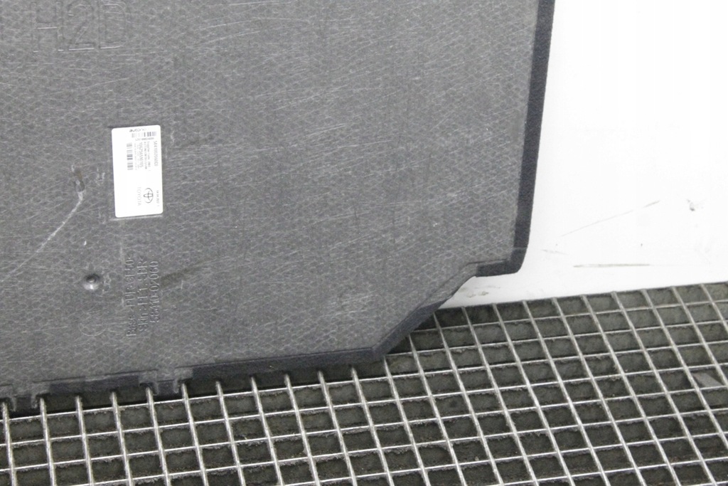 фото №11, Обшивка багажника toyota corolla хетчбек _e21_ 5841002060 1.8l