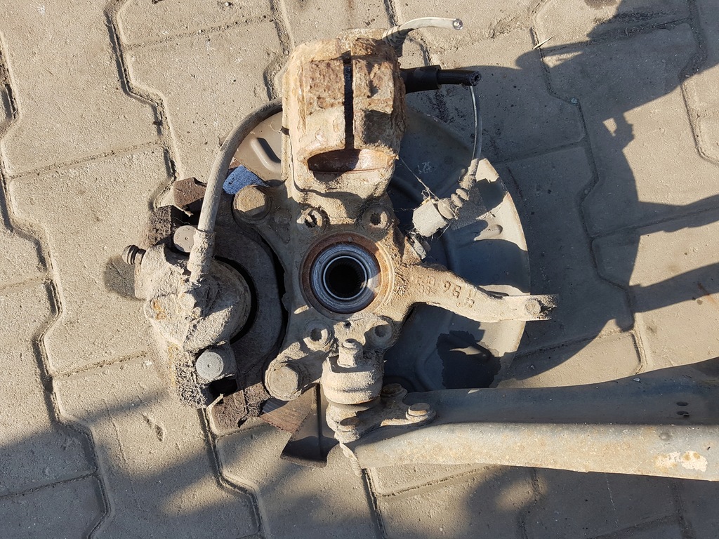 фото №5, Skoda superb ii 2 1.6 tdi рычаг поворотный кулак правая перед