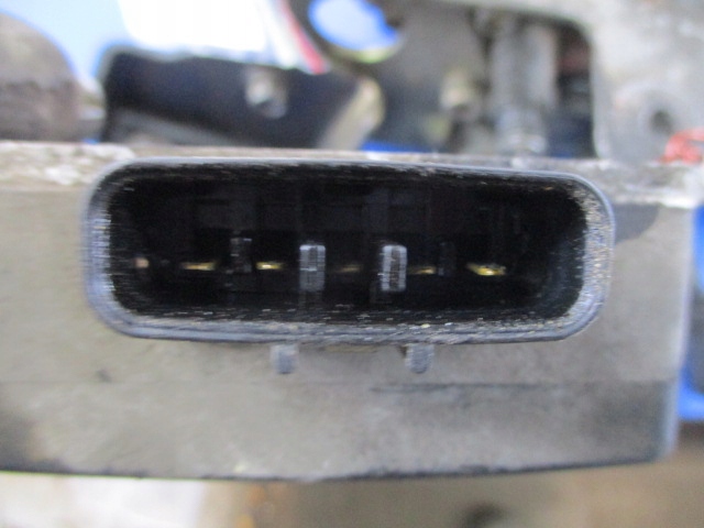 фото №7, Mazda 323 bj 2.0d насос впрыскная rf4f13800