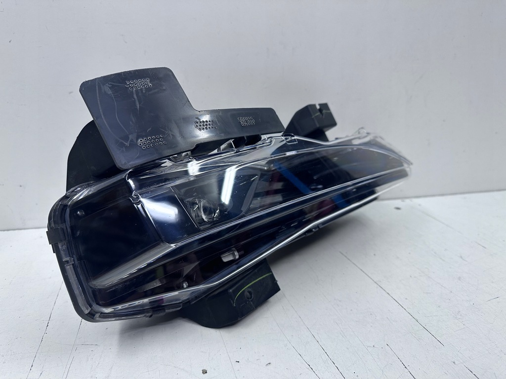 фото №1, Led drl лампа противотуманная правый w бампер перед tesla model x plaid 22-