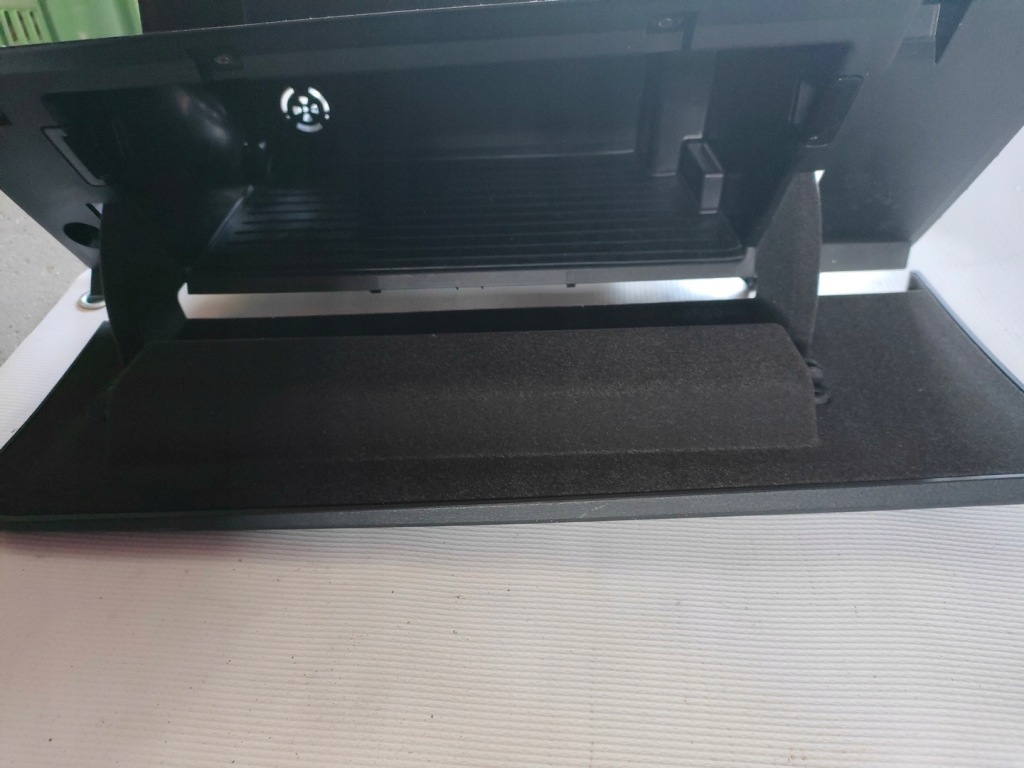 фото №5, Bmw x1 f48 lift бардачок пассажира europa