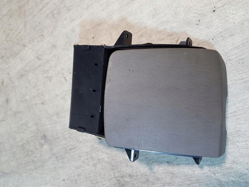 фото №1, Пепельница hyundai sonata iv lift