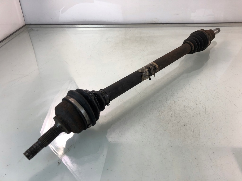 фото №1, Привідний вал права довга peugeot 208 1.4 vti