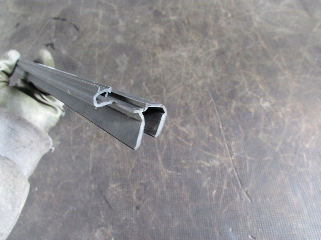 Купить Молдинг накладка правый  задняя peugeot 5008 1 09-13r.