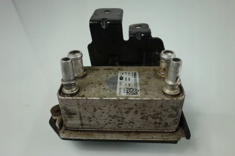 фото №1, Радиатор масла jaguar f-pace 2.0 d 2016-