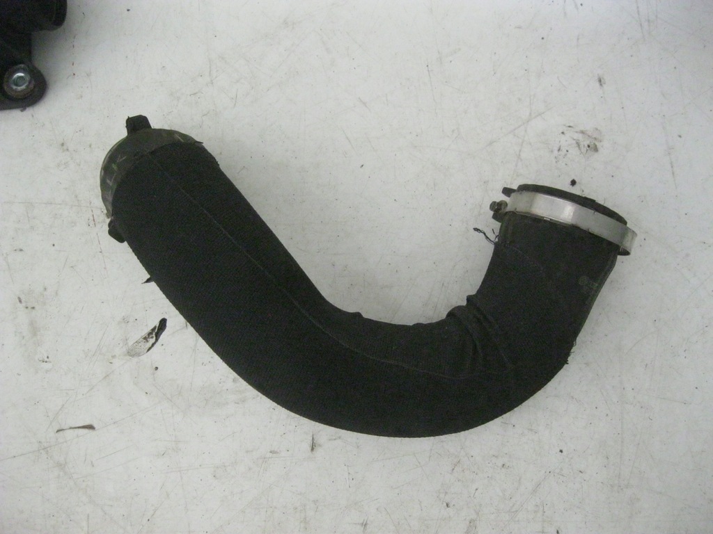 фото №1, Audi оригинальный номер 8r0145709d труба интеркулер