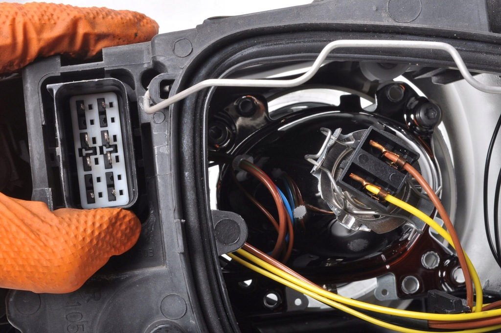 фото №7, Volvo s40 ii v50 лампа права передня правий перед lift europa 31299590