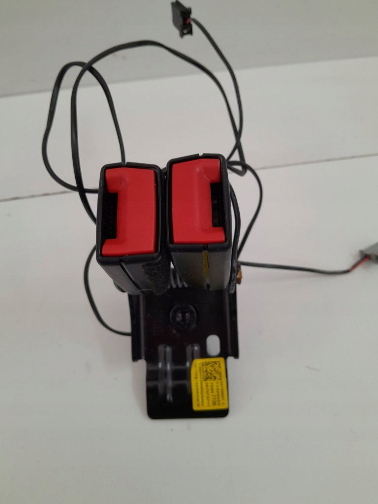 фото №3, Opel adam 2014 ремни безопасности 13357735