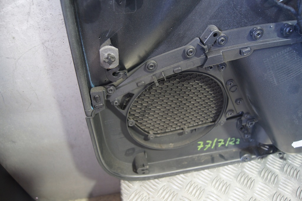 фото №8, Обшивка двері лівий перед a1 8x 5d 8x4867109