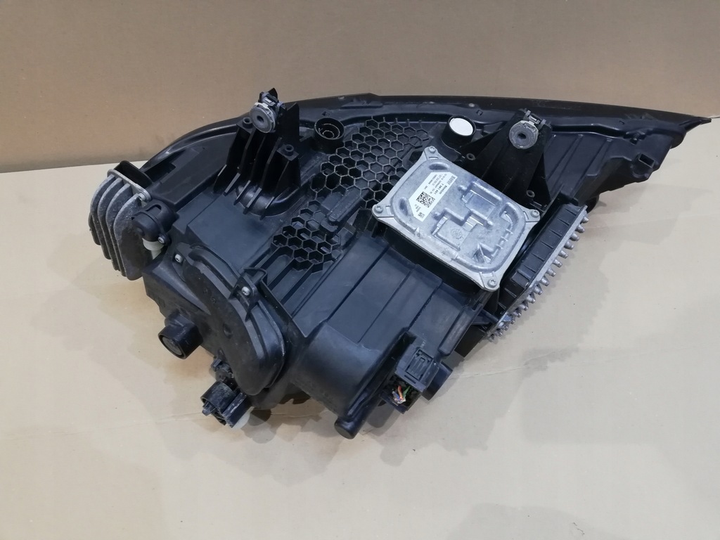 фото №14, Bmw i8 i12 i15 лампа перед права laser 7446810