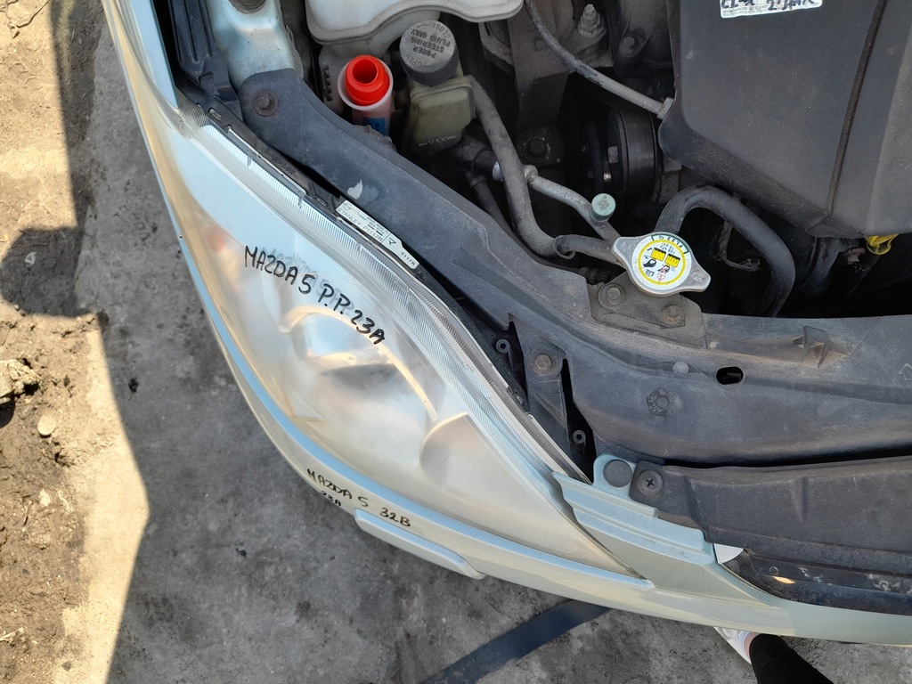 фото №10, Mazda 5 v лампа правий перед права передня