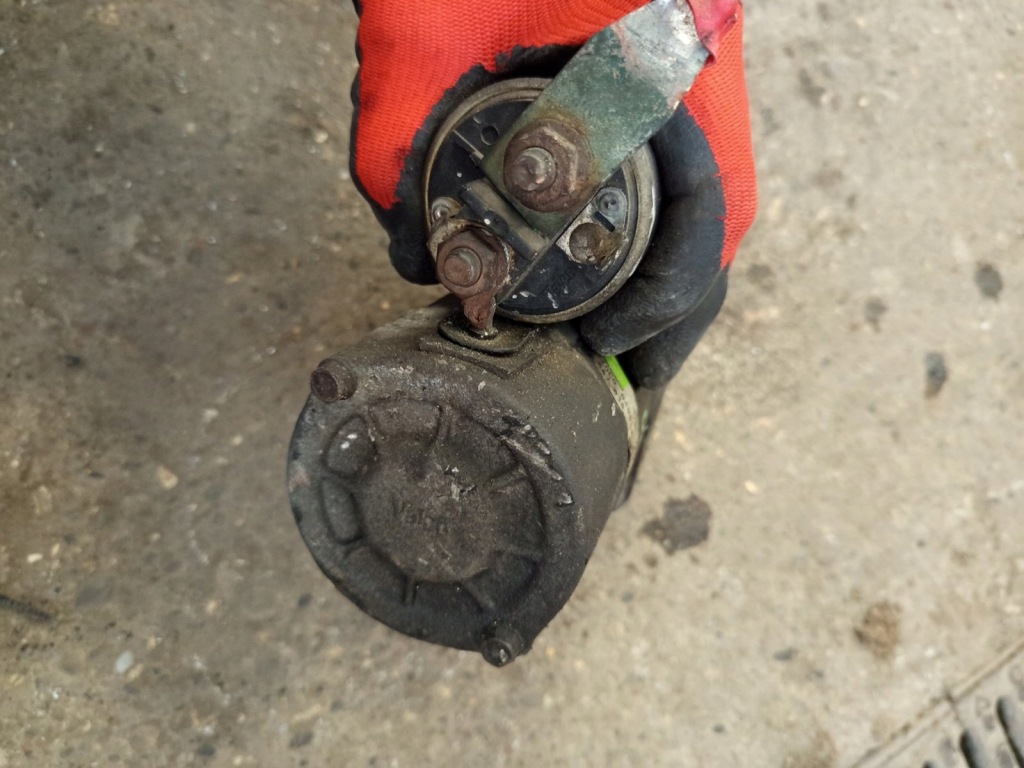 Стартер 867838 renault clio 2 1.2 b Доставка